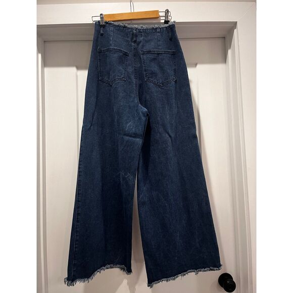 Forever21 Dark Wash Wide Leg Distressed Hem Denim Jeans Women's Size 26 FLAW - Picture 2 of 16